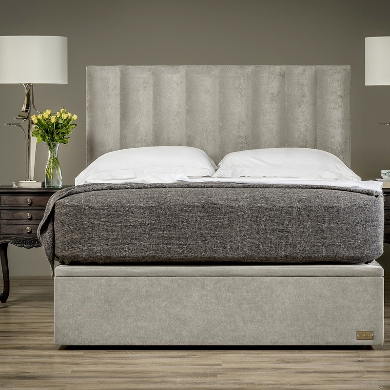 спальня мягкой спинкой современного стиля кровать размера 