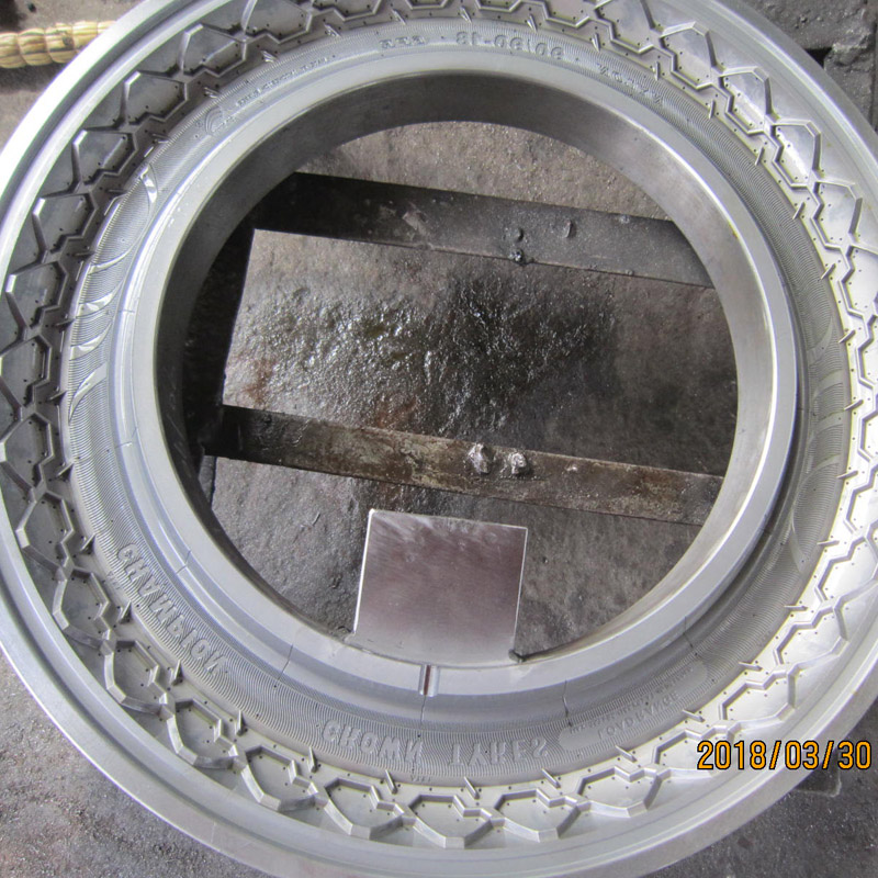 90 / 90-18 мотоцикл Tire плесень