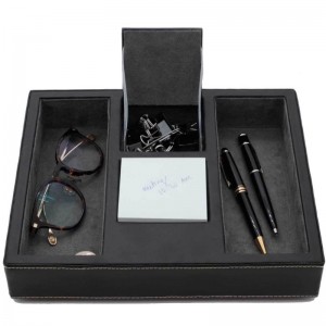 Черный кожаный поднос