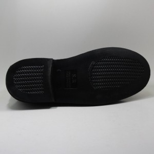 Черное кожаное оксфордское платье в стиле милитари