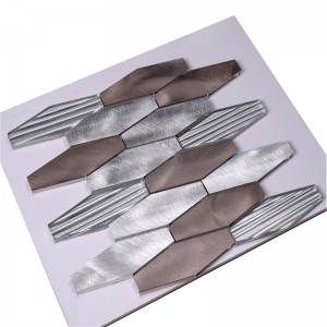 Смешивая стеклянные плитки метро Sexangle для прихожей HLC04