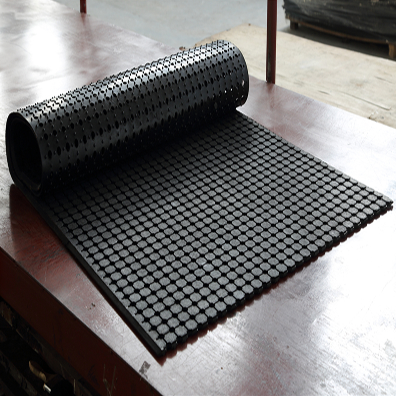 Черный цвет SBR Резиновый матовый роллс со сливными отверстиями для ресторана Kitechen