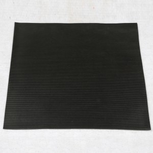 Износостойкие резиновые коврики для лошадей