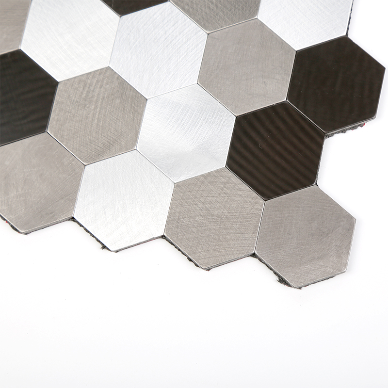 Backsplash металла плитки кожуры и ручки для кухни, серебряная алюминиевая поверхность