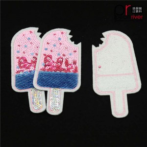 пятно от мороженного