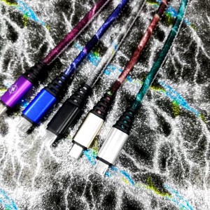 Сияющая искусственная кожа Быстрая зарядка Круглый алюминиевый корпус USB-кабель для микро-USB, Тип C, iPhone, зарядка молнии и синхрони...