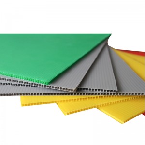 Полый пластиковый лист