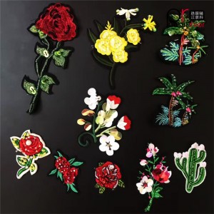 Последняя вышивка с цветами и цветами