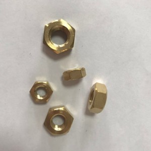 шестигранная гайка