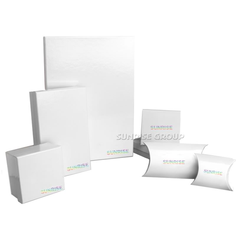 Коробка подарка роскошной чистой бумаги чисто белая упаковывая с изготовленным на заказ логотипом