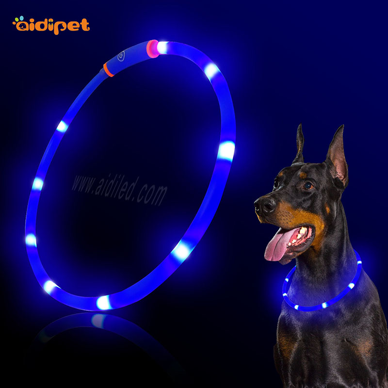 Светодиодный ошейник для собак с мигающим светом Мягкий материал TPR USB Аккумуляторная супер яркий светодиодный ошейник для собак Различный размер для размещения щенков