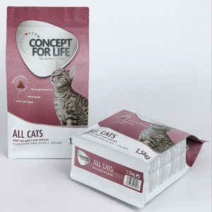 Пластиковые пакеты с плоским дном и застежкой-молнией