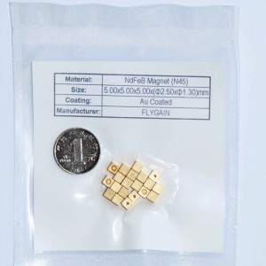 Кварцевые часы с механизмом микро-точности