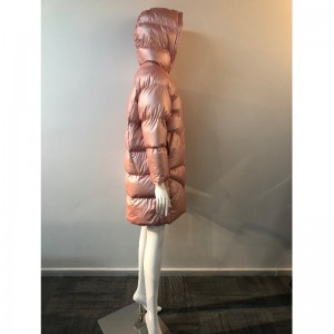 Длинная пуховая куртка дамы в розовом RLWPC0081