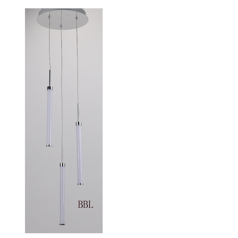 светодиодная люстра с тремя вертикальными патрубками