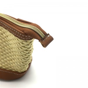 Тканая косметичка