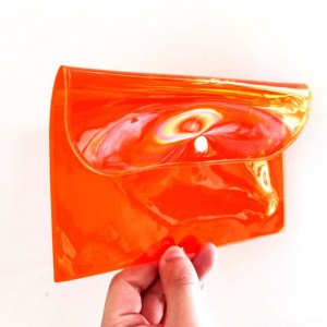 Плоская сумка из ПВХ