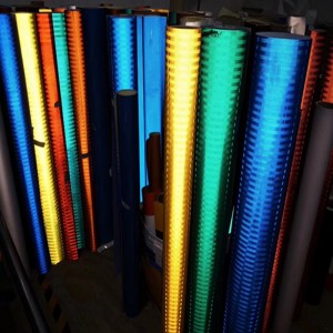 красно-белая светоотражающая защитная лента