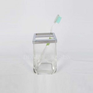 Наборы аксессуаров для ванной из прозрачного стекла