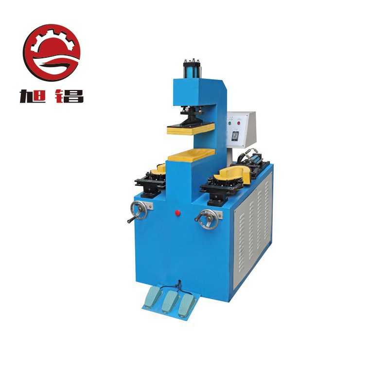 Машина для изготовления подошв, нажимающая на носок, пятку и талию