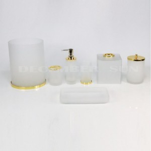 костюм для ванны из стекла