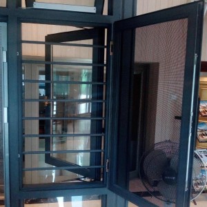 Алюминиевая москитная сетка