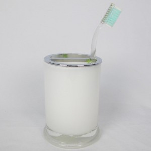 Набор аксессуаров для ванной из белого стекла