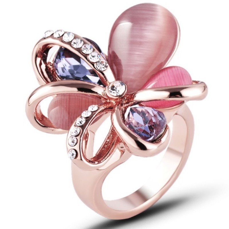 Обручальные кольца для женщин из нежно-розового золота с фианитами