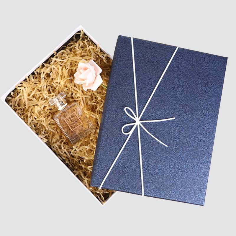 Коробка размера коробки одежды простого стиля декоративная коробка подарка галстука-бабочки