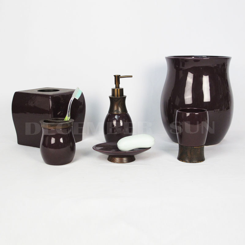 банный набор с деревянными частями