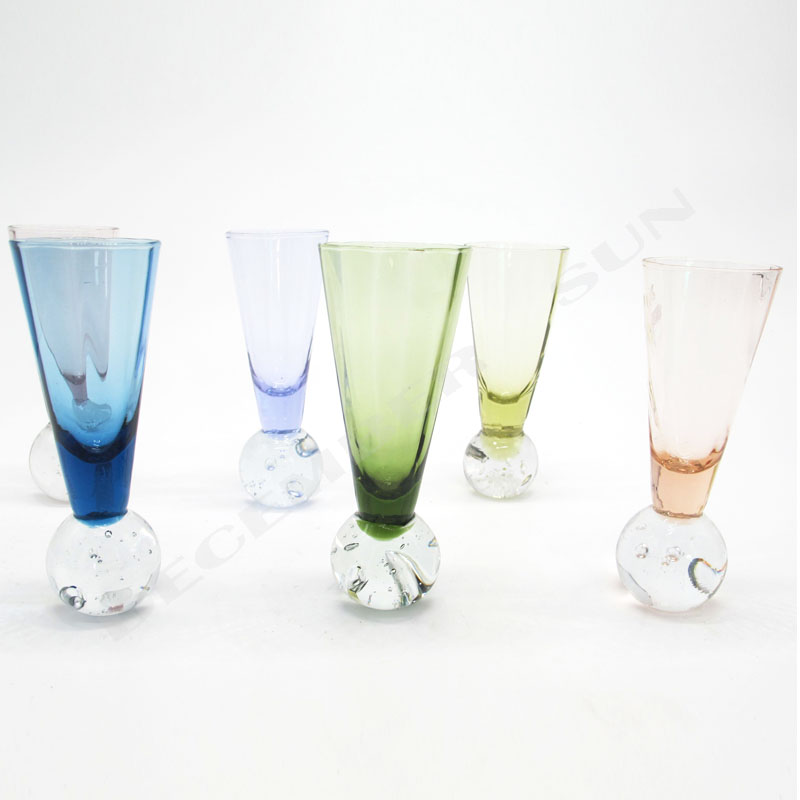 бокал шампанского