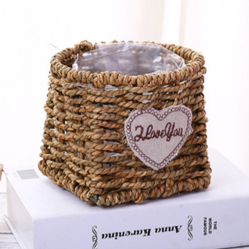 Цветочная корзина с водорослями