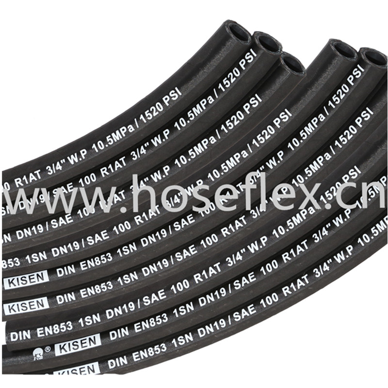 Резиновый шланг высокого давления Высококачественный резиновый шланг от китайского поставщика Резиновый резиновый шланг Sae 100 R1at для подъемника или комбайна
