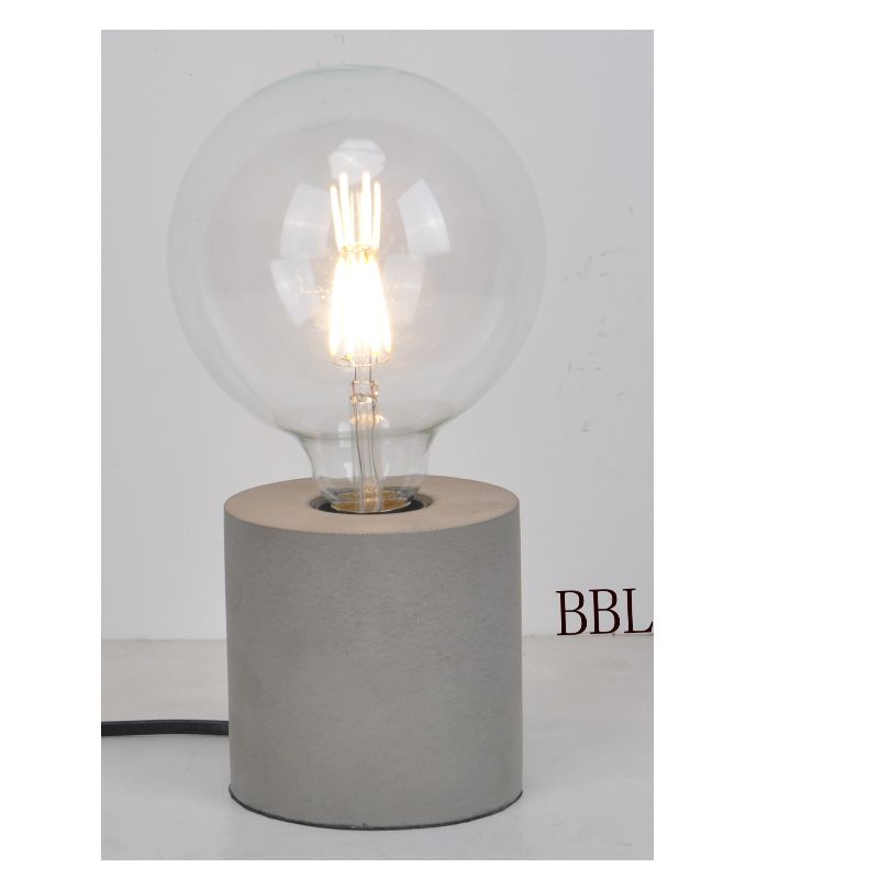 Настольная лампа с бетонным основанием