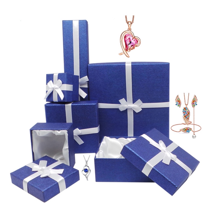 Подарочная коробка