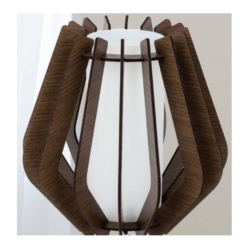 Темно-коричневая деревянная настольная лампа с абажуром