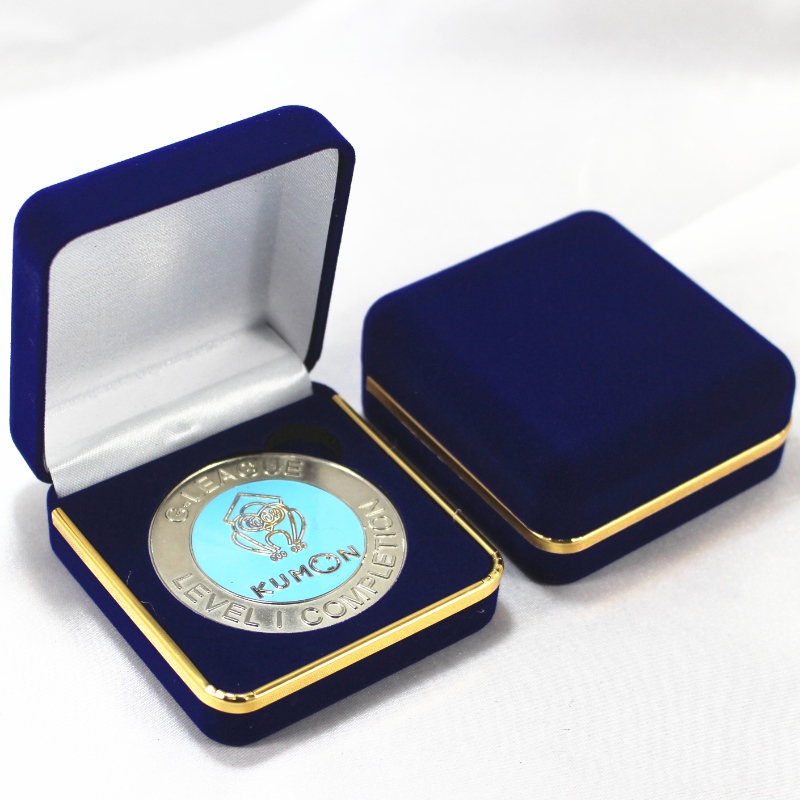 Проект D - 17, круглый бархатный ящик, предназначенный для ученых, монет и эмблемы, мм.65 * 68 * 29, вес около 40г.