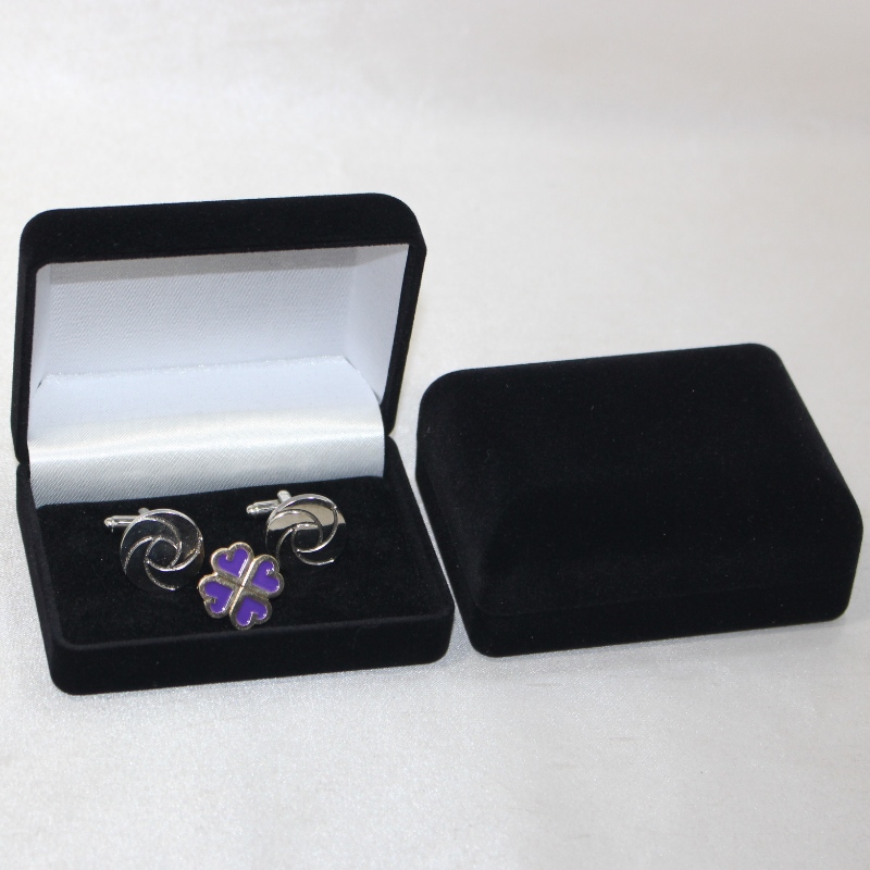 Проект D - 45: запонки, галстуки или медали, монеты и эмблемы с круглой бархатной коробкой, мм.84 * 64 * 36, весом около 48 г.