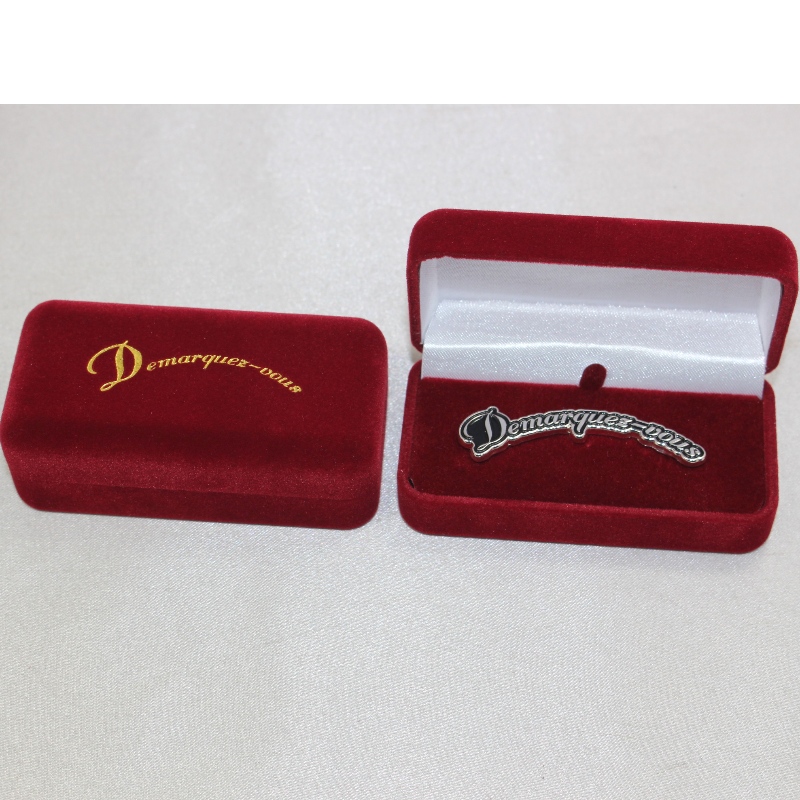 Пункт D-68S Бархатная коробка круглой формы для запонок, зажима для галстука, значка и т. Д. Мм. 75 * 38 * 28, весит около 30 г