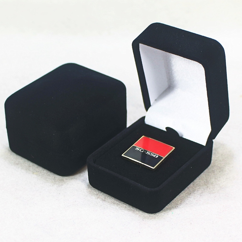 Пункт F-20 Бархатная коробка круглой формы для кольца, жетона или монеты, мм. 45 * 55 * 38, весит около 32 г