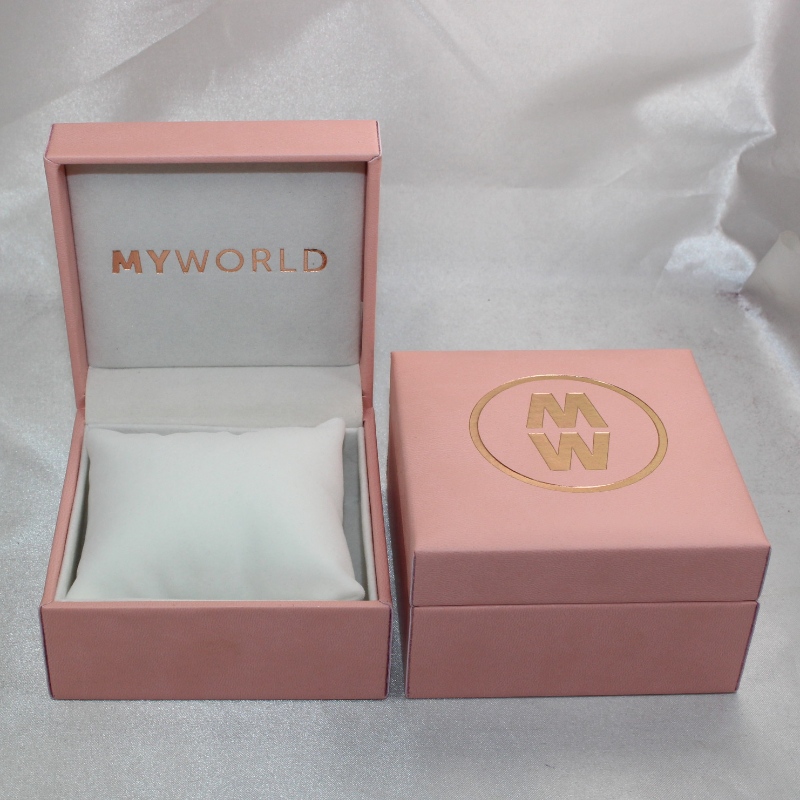 Item V-05 square Пластмассовый кожзаменитель Бумажная коробка для часов. мм. 100 * 100 * 60, весит около 194 г