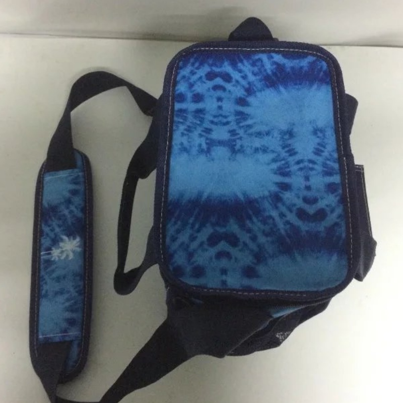 Изолированная сумка-холодильник с вкладышем со льдом