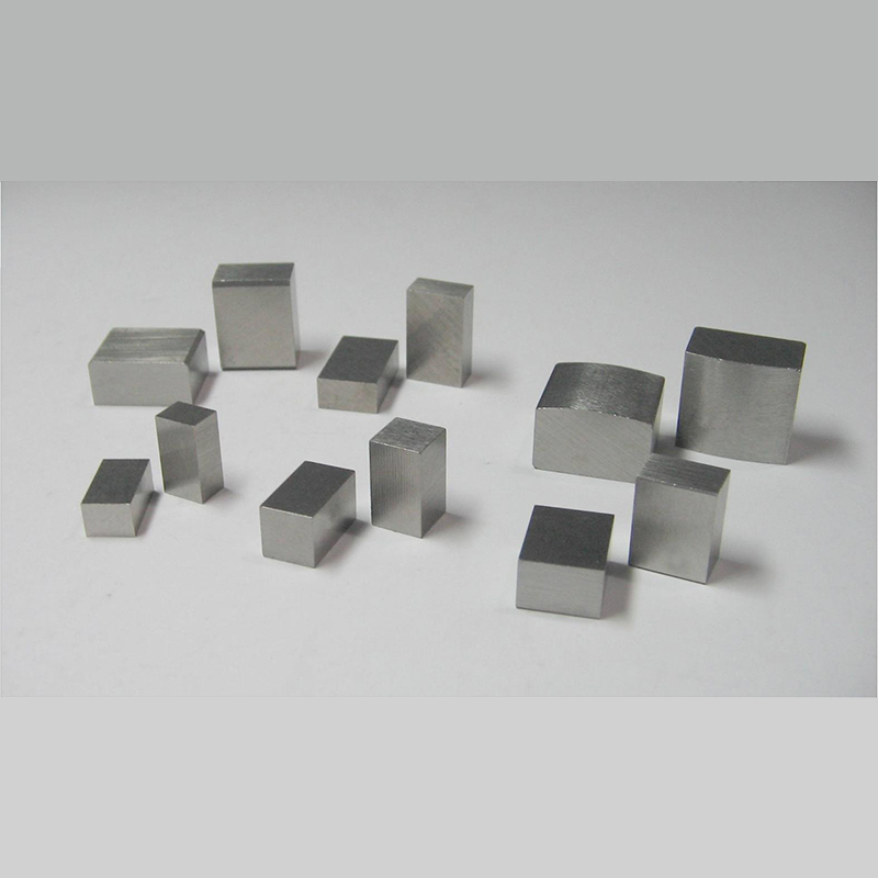 Высокая твердость Алнико магнит настроен высокотемпературное сопротивление