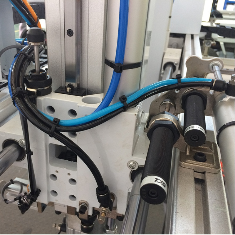 Легкий промышленный траверсовый манипулятор / манипулятор промышленной безопасности / робот-сервопривод переменного тока