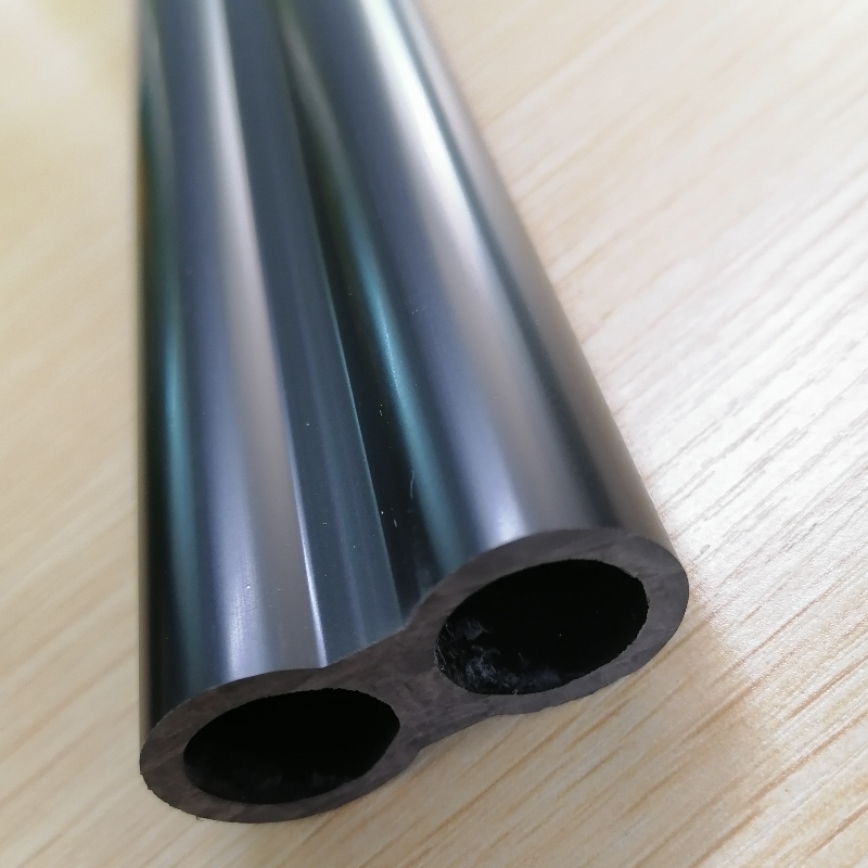 изготовленные на заказ экструдированные трубы из ПВХ пластиковые трубы производства Китая