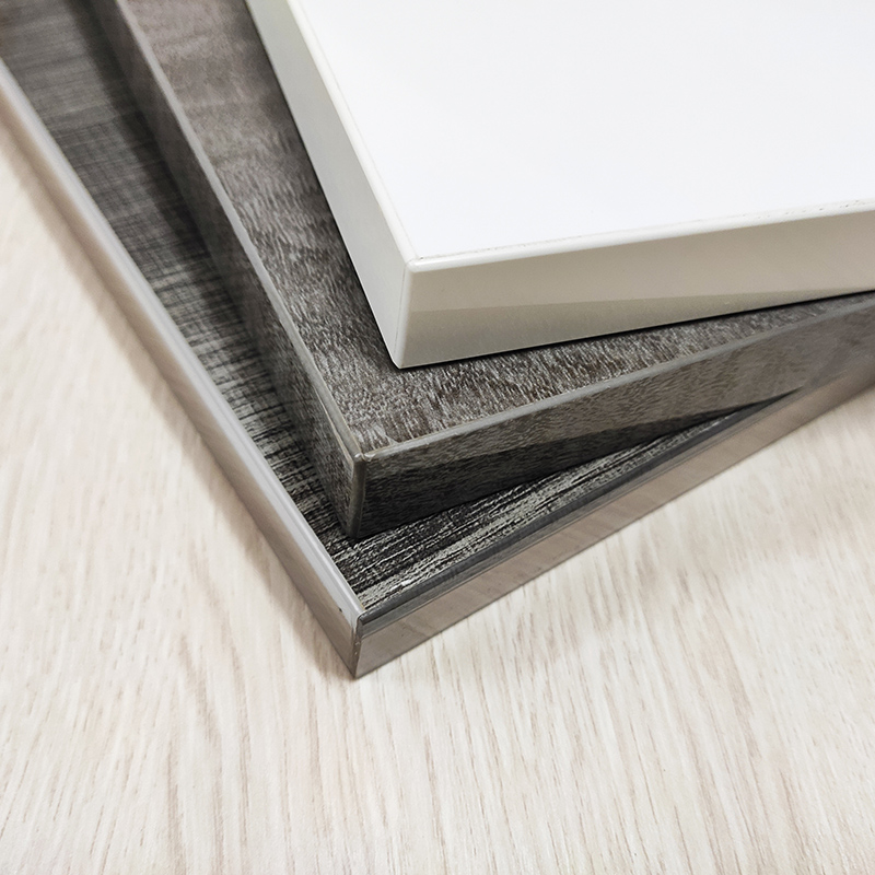 Зачем искусственному панно кромка?