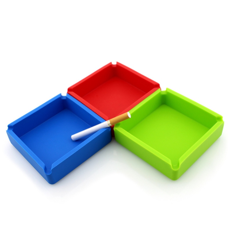 Большая квадратная пепельница