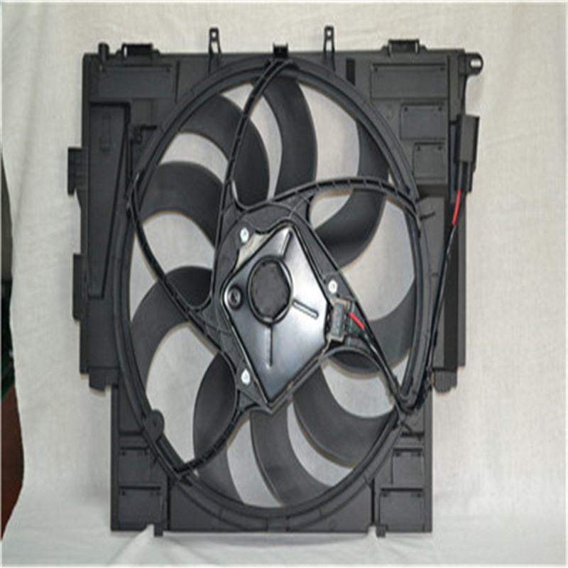 вентилятор радиатора системы охлаждения 17418642161 для BMW F18 F10 F07