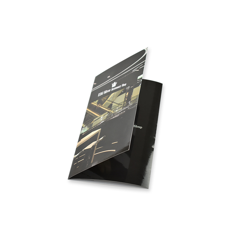 Флаер, сложенный втрое