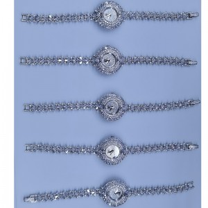 Серебряные часы